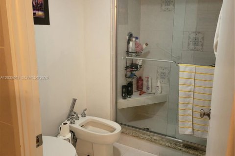Condo in Sunny Isles Beach, Florida, 3 bedrooms  № 2173036 - photo 17
