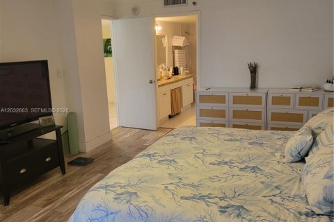 Condo in Sunny Isles Beach, Florida, 3 bedrooms  № 2173036 - photo 14