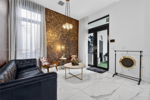 Villa ou maison à vendre à Doral, Floride: 4 chambres, 371.14 m2 № 2040434 - photo 29