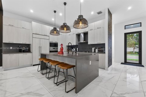 Villa ou maison à vendre à Doral, Floride: 4 chambres, 371.14 m2 № 2040434 - photo 20