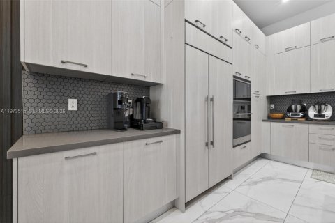 Villa ou maison à vendre à Doral, Floride: 4 chambres, 371.14 m2 № 2040434 - photo 19