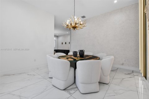 Villa ou maison à vendre à Doral, Floride: 4 chambres, 371.14 m2 № 2040434 - photo 8