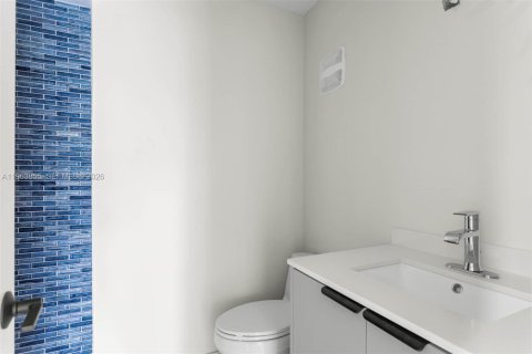 Touwnhouse à louer à North Miami Beach, Floride: 2 chambres, 145.86 m2 № 2025499 - photo 16