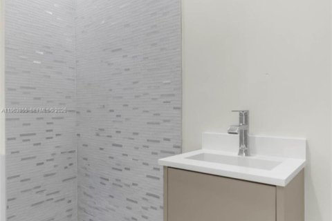 Touwnhouse à louer à North Miami Beach, Floride: 2 chambres, 145.86 m2 № 2025499 - photo 10