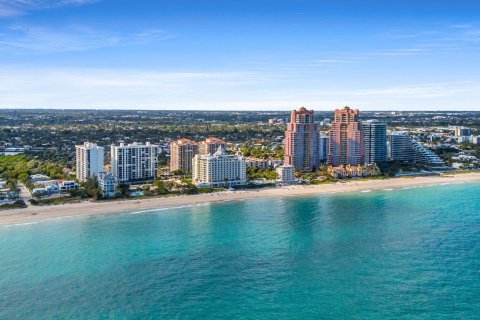 Condominio en Fort Lauderdale, Florida, 3 dormitorios  № 2192220