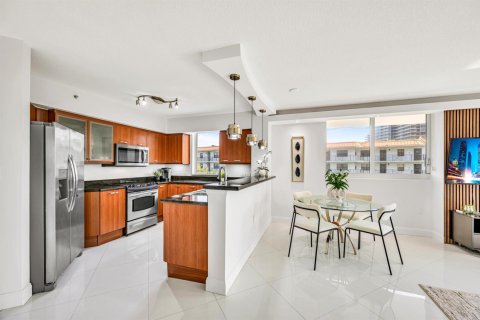 Condominio en venta en Fort Lauderdale, Florida, 3 dormitorios, 128.39 m2 № 2192220 - foto 15
