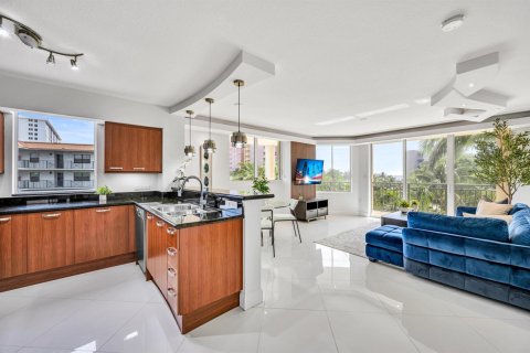 Condominio en venta en Fort Lauderdale, Florida, 3 dormitorios, 128.39 m2 № 2192220 - foto 14