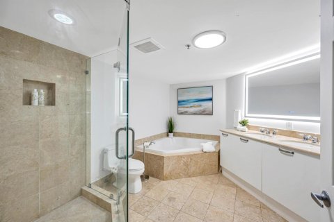 Condominio en venta en Fort Lauderdale, Florida, 3 dormitorios, 128.39 m2 № 2192220 - foto 25