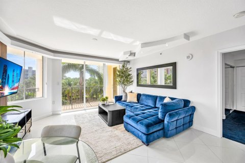 Condominio en venta en Fort Lauderdale, Florida, 3 dormitorios, 128.39 m2 № 2192220 - foto 2