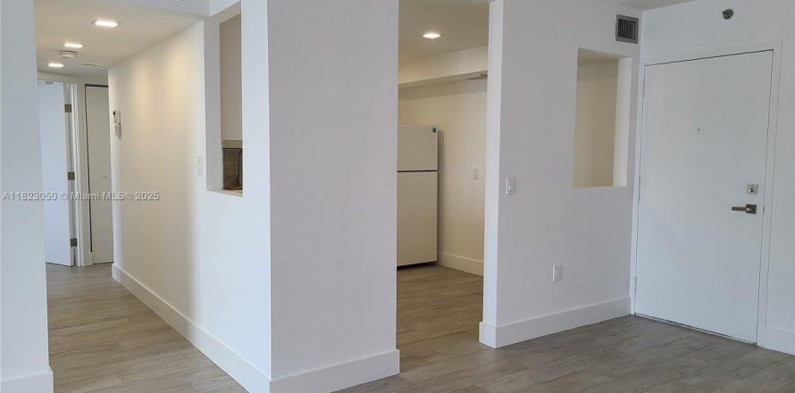 Condo à Aventura, Floride, 2 chambres № 1787217