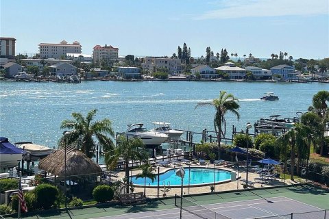 Condo à Clearwater, Floride, 2 chambres  № 2408195