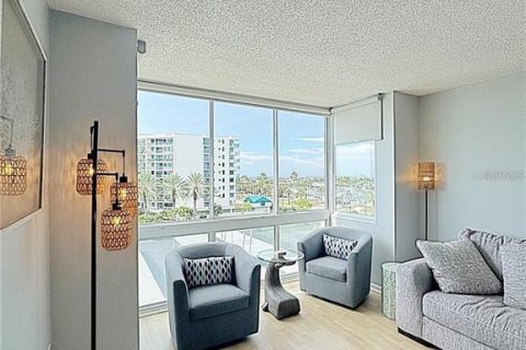 Copropriété à louer à Clearwater, Floride: 2 chambres, 125.42 m2 № 2408195 - photo 12