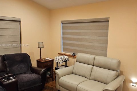 Купить виллу или дом в Хомстед, Флорида 2 спальни, 86.21м2, № 2024241 - фото 10