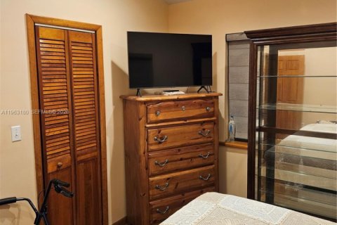 Купить виллу или дом в Хомстед, Флорида 2 спальни, 86.21м2, № 2024241 - фото 23