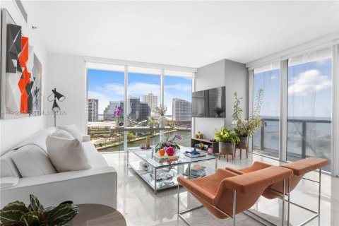 Copropriété à louer à Miami, Floride: 3 chambres, 173.73 m2 № 1999031 - photo 4