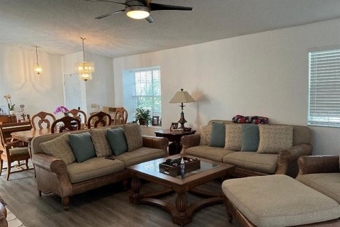 Townhouse in Longwood, Florida 3 bedrooms, 138.52 sq.m. № 1826773 - photo 5