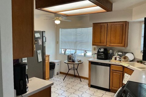 Townhouse in Longwood, Florida 3 bedrooms, 138.52 sq.m. № 1826773 - photo 2
