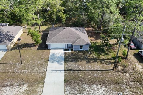 House in Weeki Wachee, Florida 3 bedrooms, 166.11 sq.m. № 1680345 - photo 2