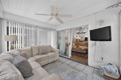 House in Ocala, Florida 2 bedrooms, 105.35 sq.m. № 2198474 - photo 24