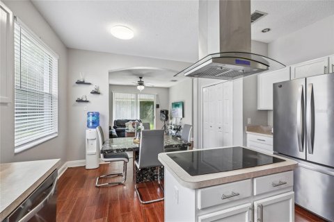Villa ou maison à vendre à Kissimmee, Floride: 4 chambres, 183.2 m2 № 2222649 - photo 19