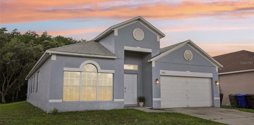 Villa ou maison à Kissimmee, Floride 4 chambres, 183.2 m2 № 2222649