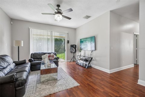 Villa ou maison à vendre à Kissimmee, Floride: 4 chambres, 183.2 m2 № 2222649 - photo 14