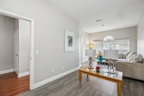 Villa ou maison à vendre à Kissimmee, Floride: 4 chambres, 183.2 m2 № 2222649 - photo 13