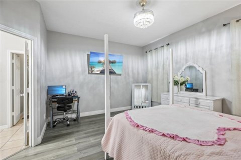 Villa ou maison à vendre à Kissimmee, Floride: 4 chambres, 183.2 m2 № 2222649 - photo 25