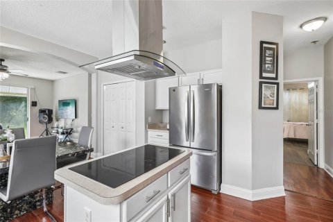 Villa ou maison à vendre à Kissimmee, Floride: 4 chambres, 183.2 m2 № 2222649 - photo 23