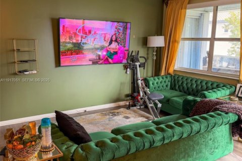 Condo in Homestead, Florida, 2 bedrooms  № 1972398 - photo 8