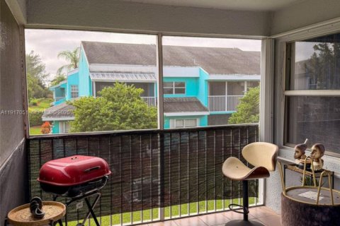 Condo in Homestead, Florida, 2 bedrooms  № 1972398 - photo 17