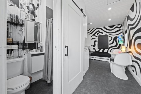House in Miami, Florida 3 bedrooms, 104.79 sq.m. № 1678898 - photo 23