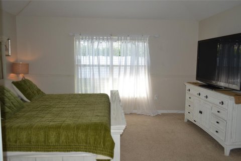 House in Plant City, Florida 3 bedrooms, 171.68 sq.m. № 1805908 - photo 15