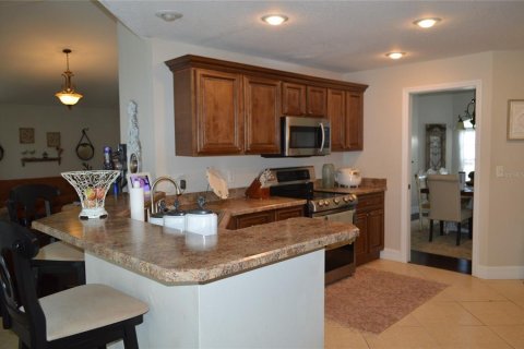 House in Plant City, Florida 3 bedrooms, 171.68 sq.m. № 1805908 - photo 8