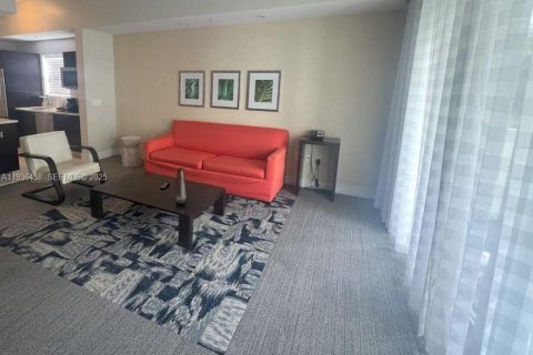 Condo in Doral, Florida, 1 bedroom  № 1994956 - photo 5