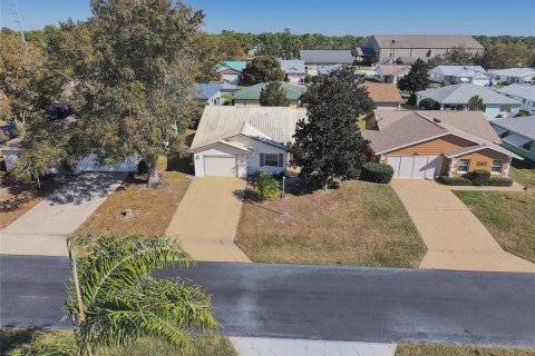 Купить виллу или дом в Себринг, Флорида 5 комнат, 104.79м2, № 2209114 - фото 3