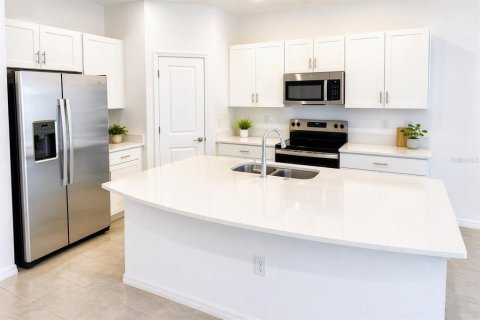 Townhouse in Sarasota, Florida 3 bedrooms, 131.64 sq.m. № 2379702 - photo 4