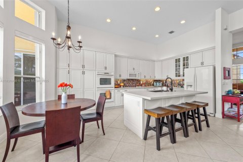 Casa en venta en Miramar, Florida, 5 dormitorios, 261.06 m2 № 1825841 - foto 15