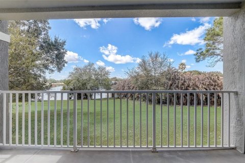Condo in Orlando, Florida, 2 bedrooms  № 2141978 - photo 28