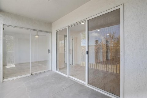 Condo in Orlando, Florida, 2 bedrooms  № 2141978 - photo 30
