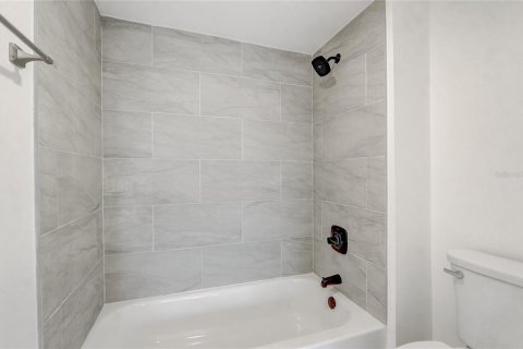 Condo in Orlando, Florida, 2 bedrooms  № 2141978 - photo 27