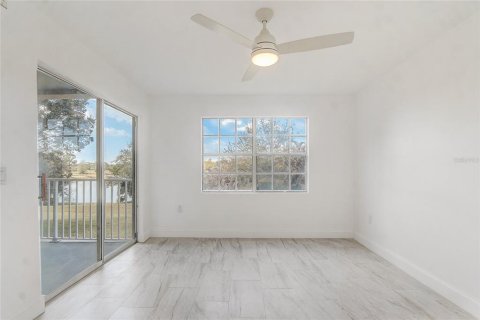 Condo in Orlando, Florida, 2 bedrooms  № 2141978 - photo 25