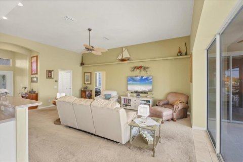 House in Port Charlotte, Florida 3 bedrooms, 191.38 sq.m. № 1855774 - photo 9