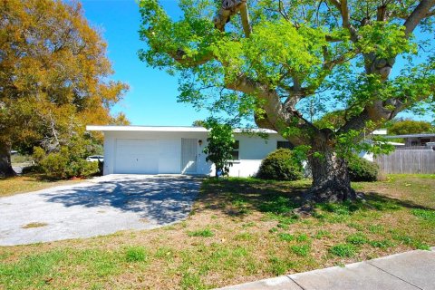 Villa ou maison à vendre à Clearwater, Floride: 3 chambres, 87.14 m2 № 2094185 - photo 16