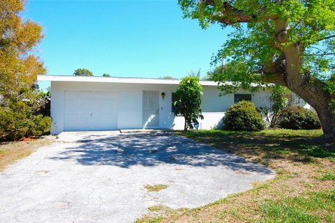 Villa ou maison à Clearwater, Floride 3 chambres, 87.14 m2 № 2094185