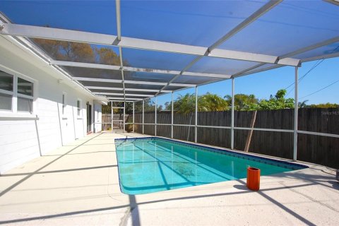 Villa ou maison à vendre à Clearwater, Floride: 3 chambres, 87.14 m2 № 2094185 - photo 13