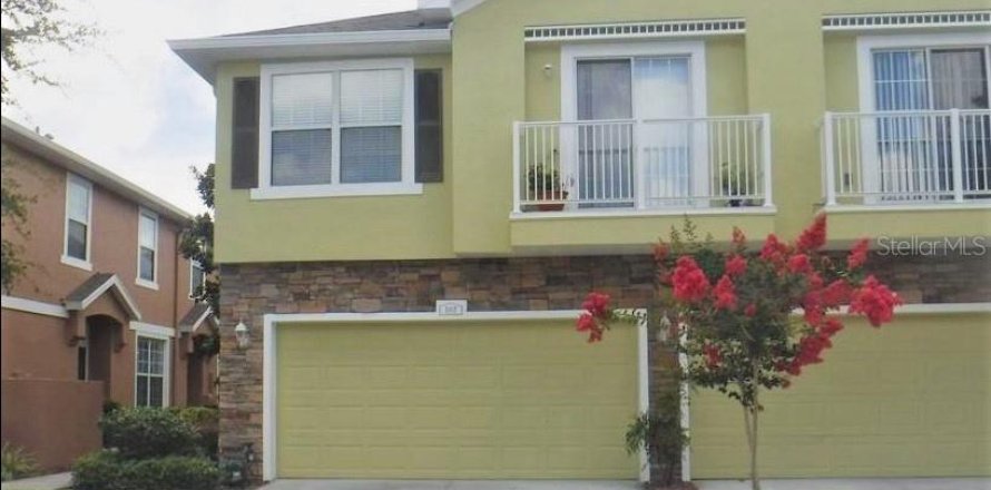 Townhouse in Saint Petersburg, Florida 3 bedrooms, 151.9 sq.m. № 1743208
