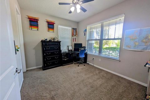 Снять в аренду виллу или дом в Фиш-Хок, Флорида 8 комнат, 197.7м2, № 1908485 - фото 4