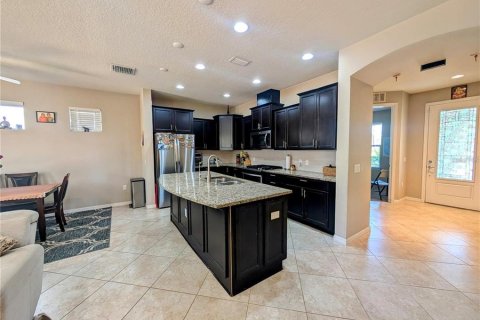 Снять в аренду виллу или дом в Фиш-Хок, Флорида 8 комнат, 197.7м2, № 1908485 - фото 7