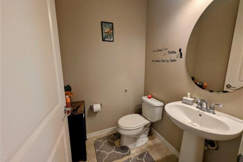 Снять в аренду виллу или дом в Фиш-Хок, Флорида 8 комнат, 197.7м2, № 1908485 - фото 5